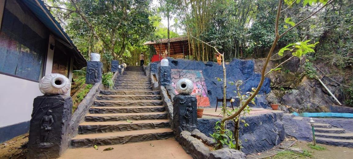 Clay Resort By Bestinn Leisure - Wayanad Padinjarathara Екстериор снимка