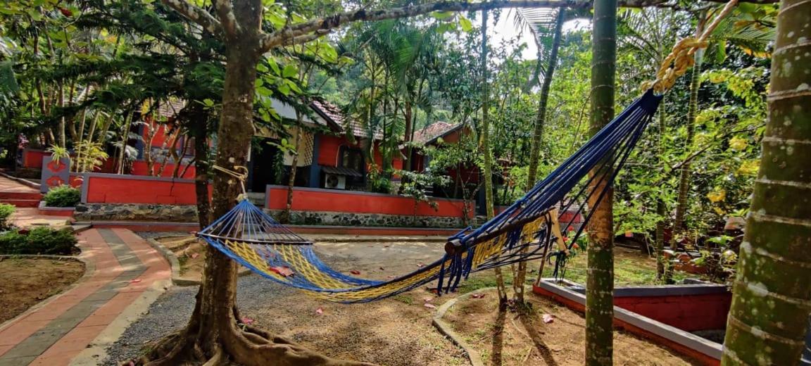 Clay Resort By Bestinn Leisure - Wayanad Padinjarathara Екстериор снимка
